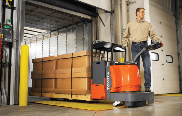 How to Easily Find a Reputable Hand Pallet Truck Stacker Supplier