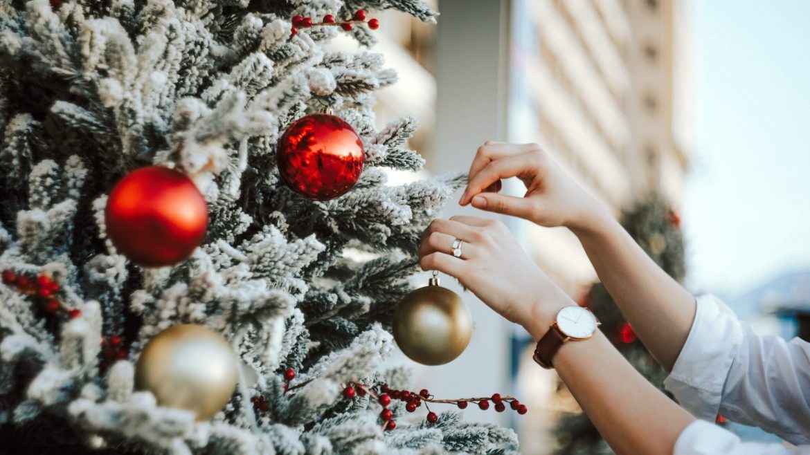 Christmas.-decoration.jpeg